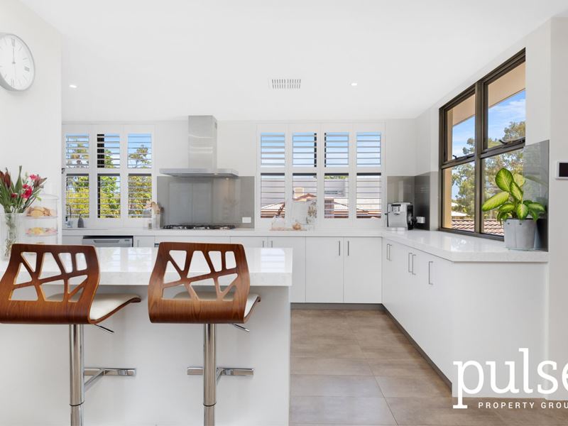 9B Vervain Way, Riverton