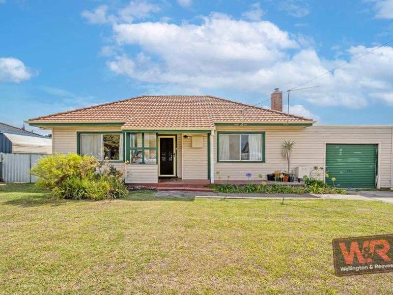 8 Carbine Street, Orana
