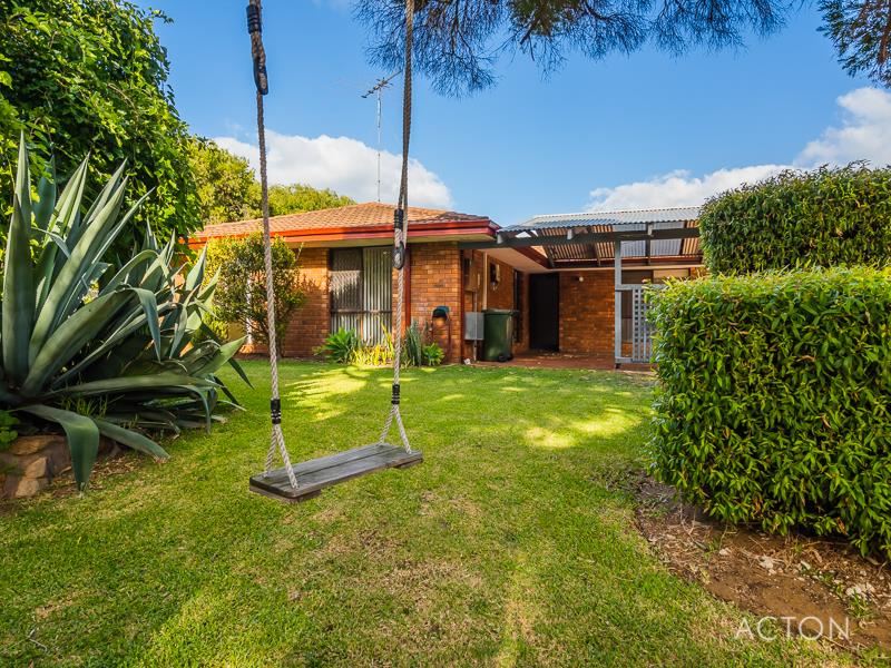 1/2 Yamba Court, Halls Head