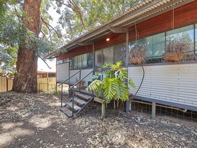 4 Kingsbury Drive, Jarrahdale WA 6124