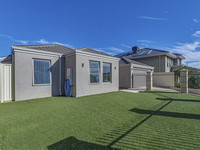 32 Belhaven Terrace, Quinns Rocks WA 6030