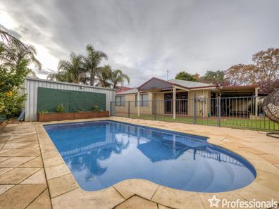 22 Cedar Way, Forrestfield WA 6058