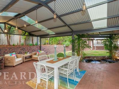 6 Damson Way, Greenwood WA 6024
