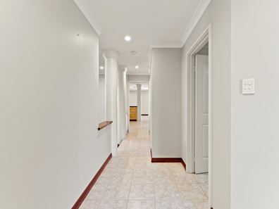 70 Chelmsford Ave, Port Kennedy WA 6172