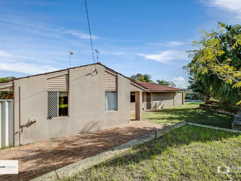 21 Greville Way, Girrawheen WA 6064