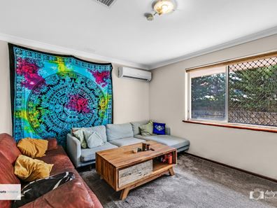 21 Greville Way, Girrawheen WA 6064