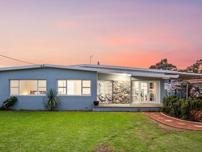 11 Beverley Terrace, South Guildford WA 6055