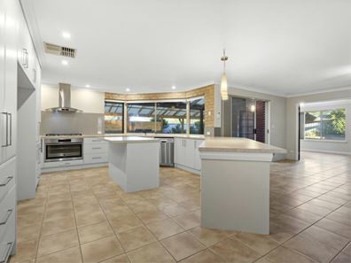 17 Bastion Court, Willetton WA 6155