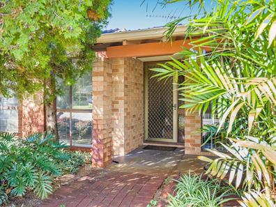 2 Faull Close, Leeming WA 6149