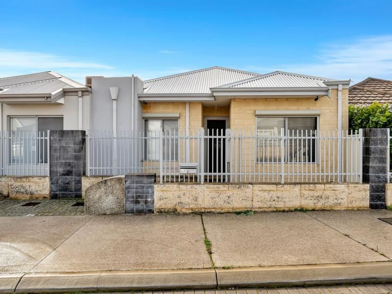 45 Adelong Avenue, Golden Bay WA 6174