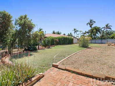 9 Giles Crescent, Dampier WA 6713