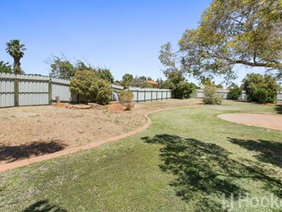 9 Giles Crescent, Dampier WA 6713