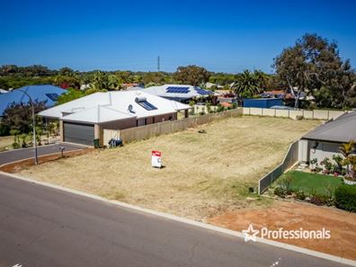 32 Yarraman Road, Waggrakine WA 6530