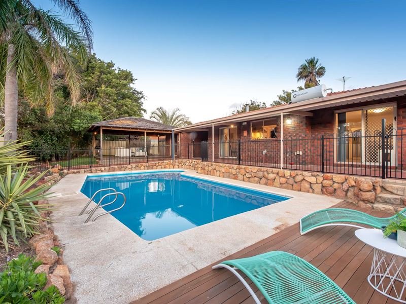 43 Redfin Crescent, Beldon