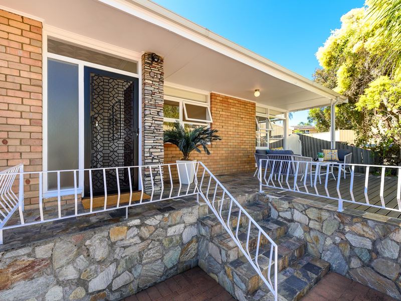 14 Palmer Place, Embleton