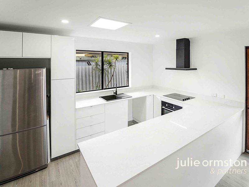 3 Clifftop Court, Edgewater