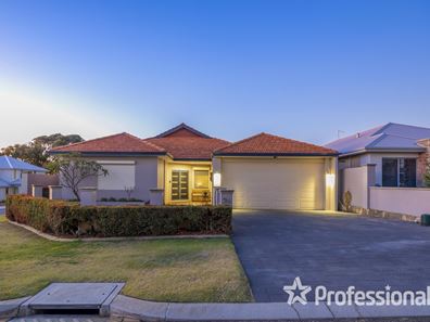 26 Hamelin Street, Two Rocks WA 6037