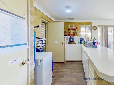 87 Riverside Lane, Seville Grove WA 6112