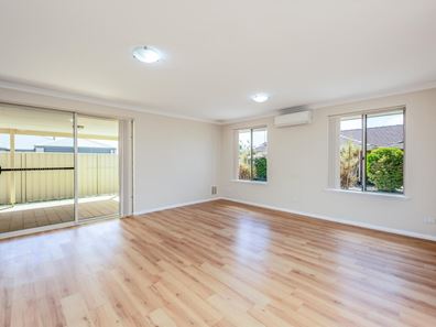 4/39 Mark Way, Wandina WA 6530