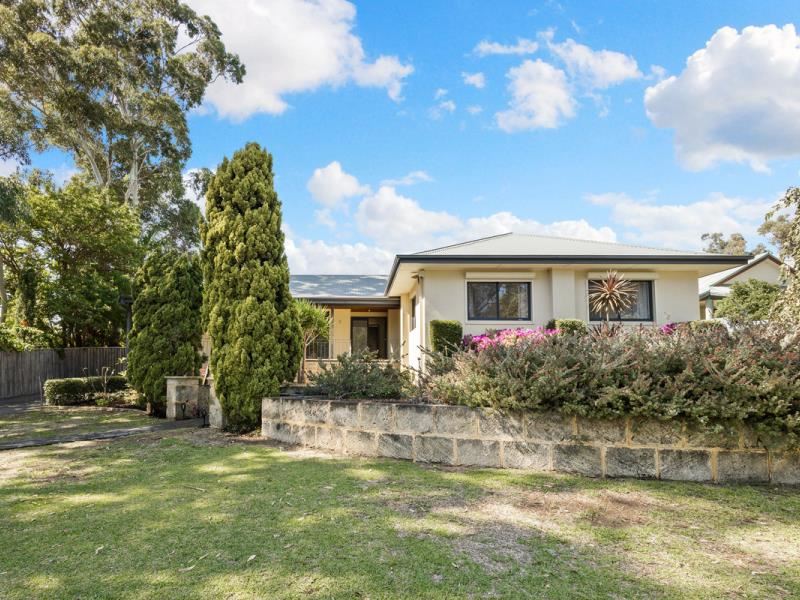 3 McClemans Road, Mount Claremont