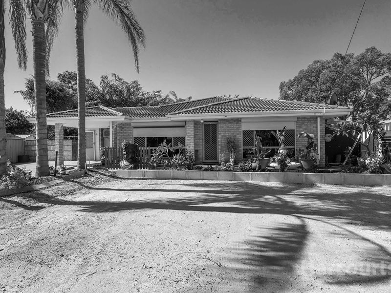 14 Nightingale Place, Greenfields
