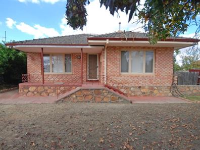 11 Hale Street, Narrogin WA 6312