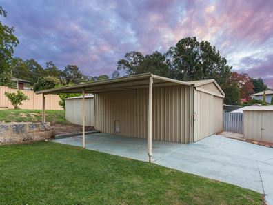 17 Onyx Road, Mount Richon WA 6112