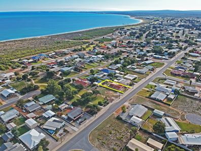 30 Lesueur Drive, Jurien Bay WA 6516