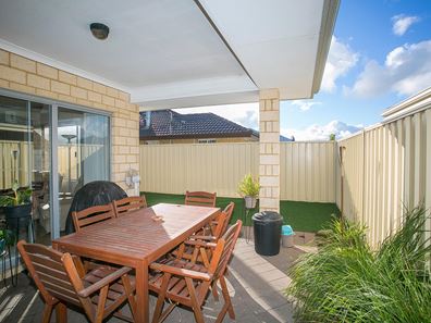 20 Seashells Crescent, Singleton WA 6175