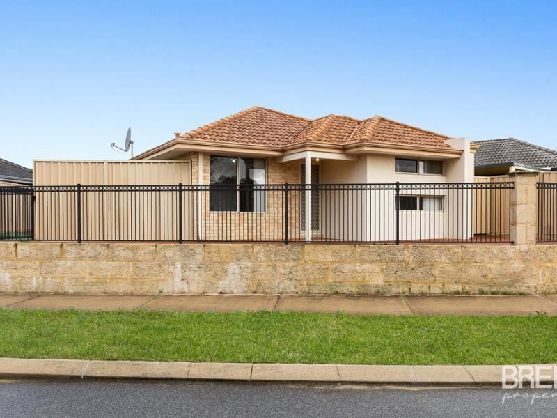 32 Darton Loop, Bertram