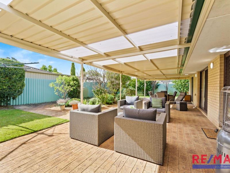 12 Dauphin Place, Willetton