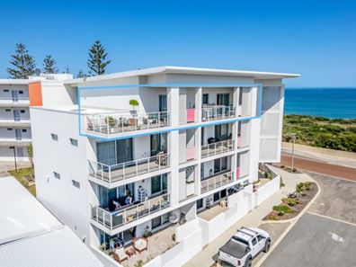 28/150 Boardwalk Boulevard, Halls Head WA 6210