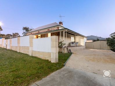 5 Gallop Street, Hilton WA 6163