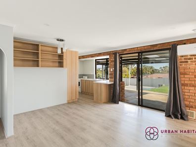 21 Tunnicliffe Street, Parmelia WA 6167