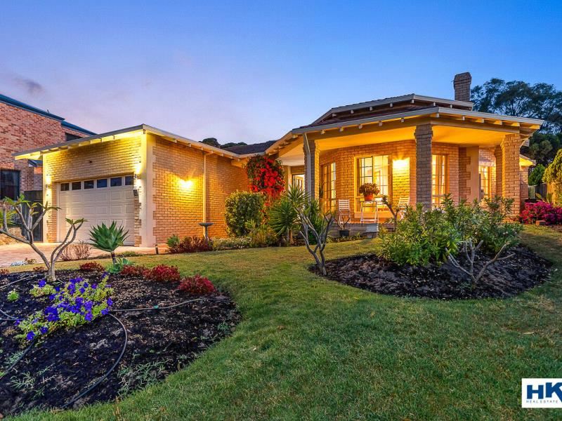 16 Baltusrol Rise, Connolly