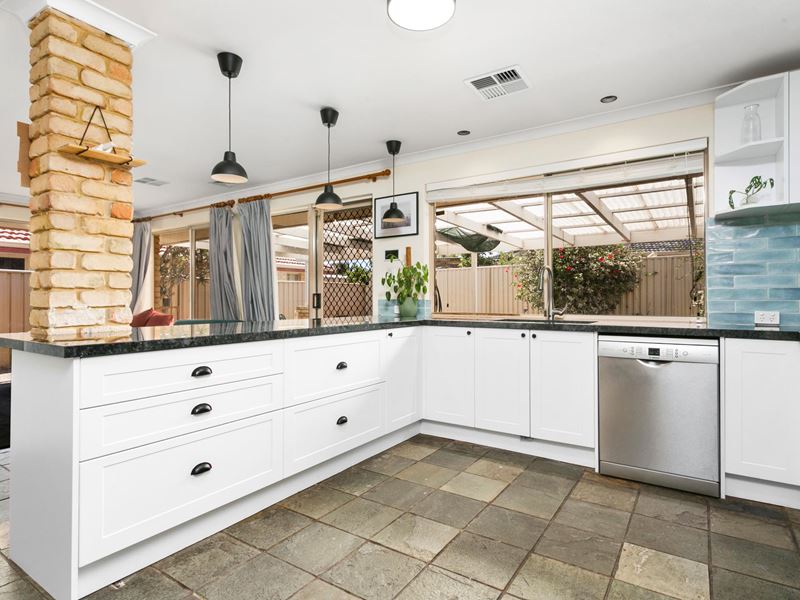 27 Cervantes Loop, Yangebup
