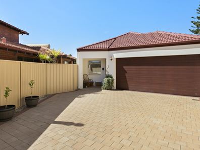 4B Exton Place, Spearwood WA 6163