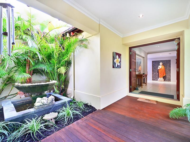 2 Blaxland  Way, Padbury