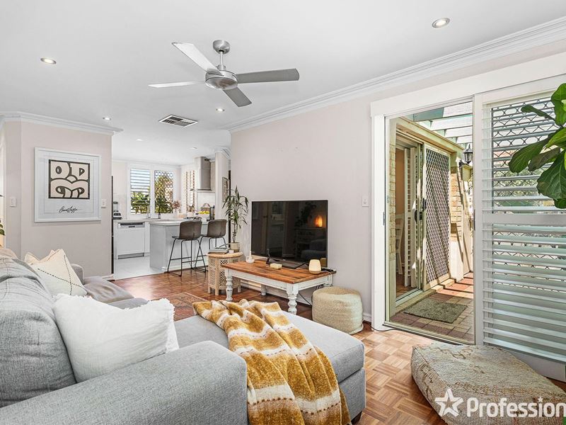 1/334 Scarborough Beach Road, Innaloo