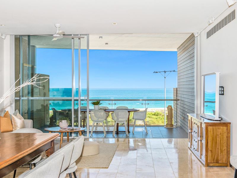 27/11 Leighton Beach Boulevard, North Fremantle