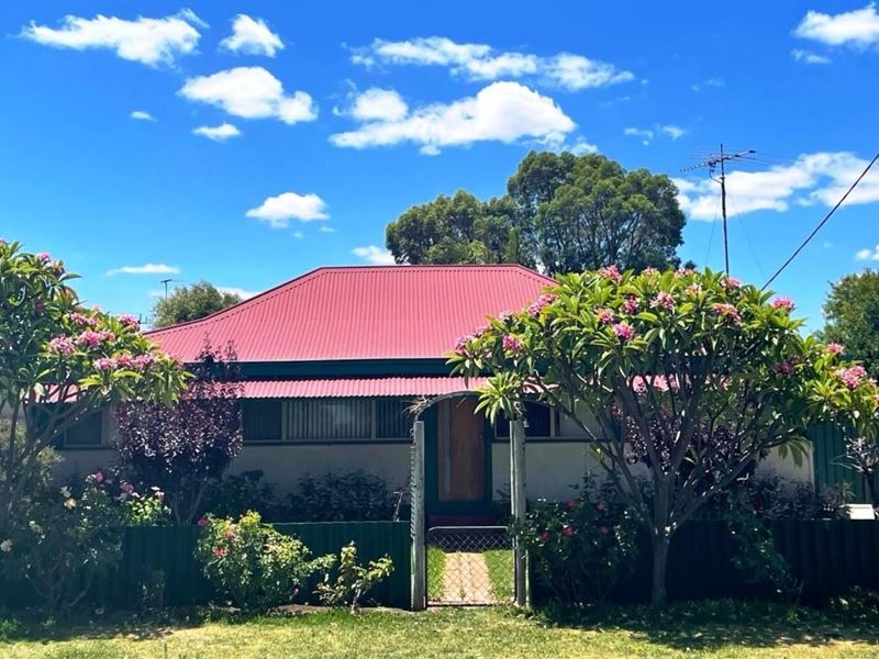 8 Kitchener Street, Dudley Park