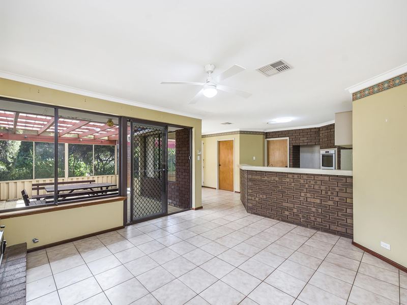 3 Dandaloo Crescent, Wanneroo WA 6065