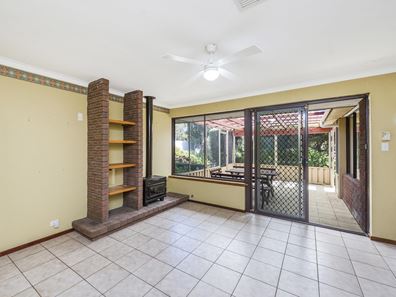 3 Dandaloo Crescent, Wanneroo WA 6065