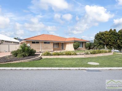 24 Tableland Way, Carramar WA 6031