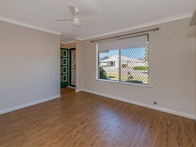 82 Hawker Street, Shoalwater WA 6169