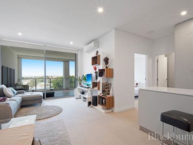 61/8 Riversdale Road, Burswood WA 6100