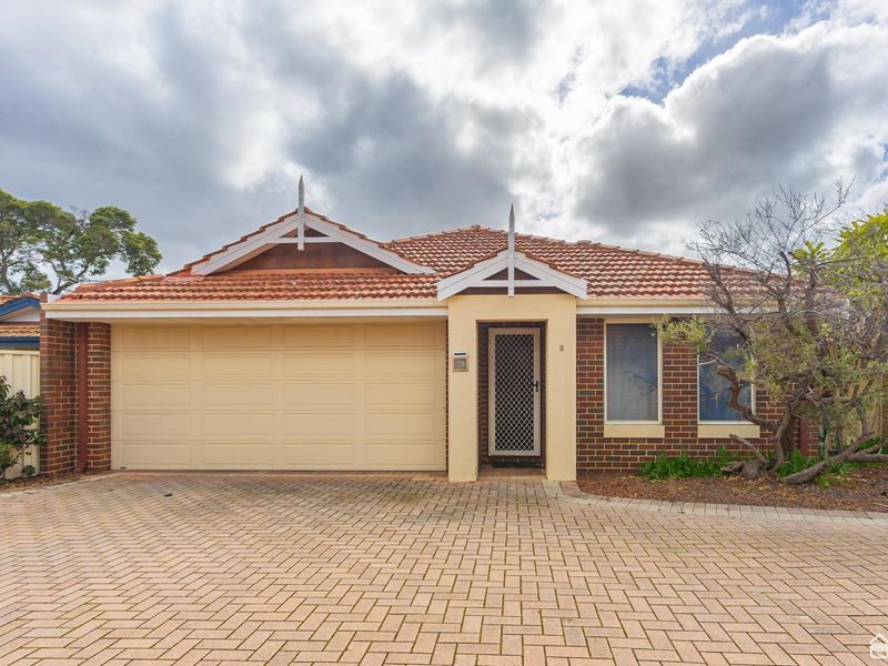 8E Coralie Court, Armadale WA 6112