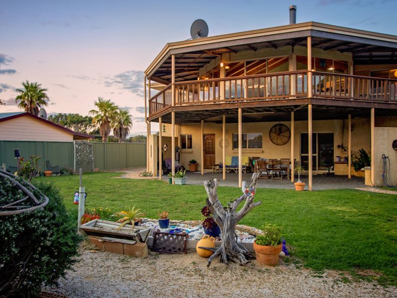 23 Raglan Street, Hopetoun WA 6348