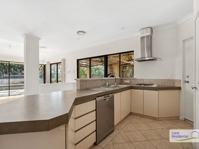 34 Hopkins Way, Spearwood WA 6163