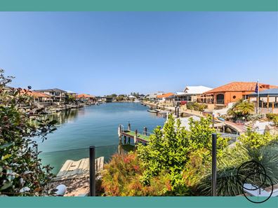 19 Eunamara Retreat, Halls Head WA 6210